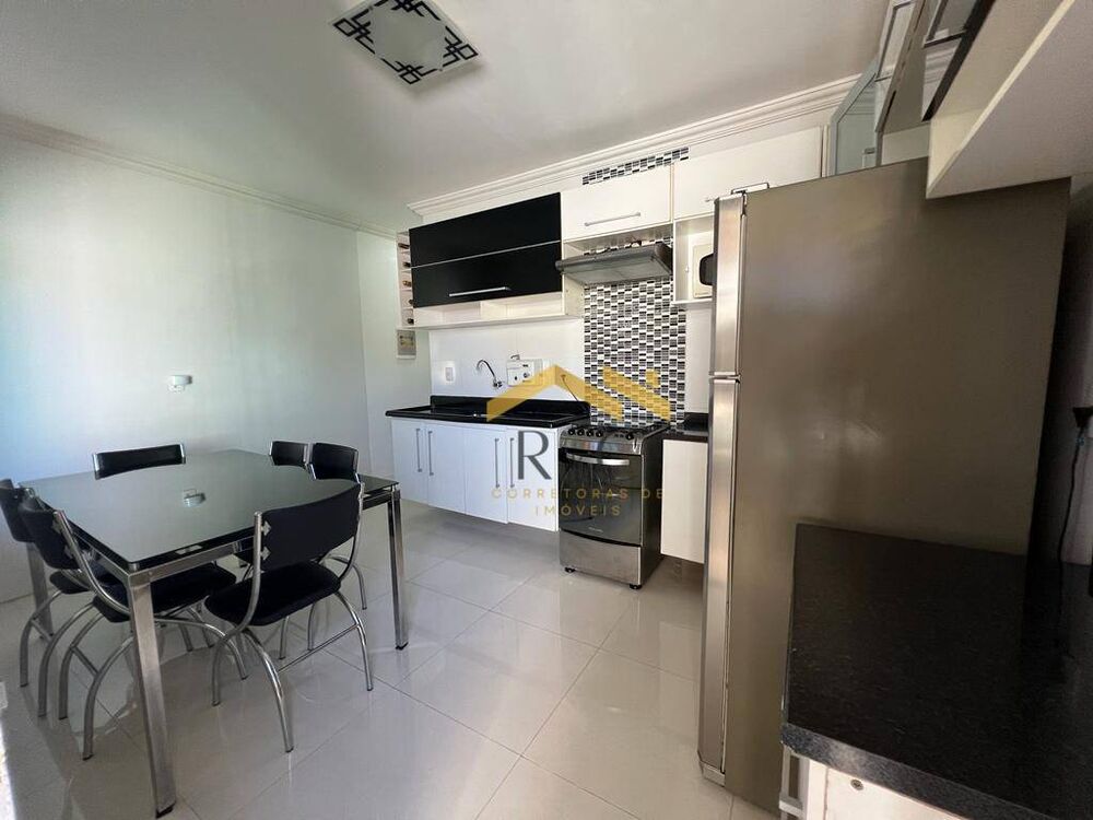Casa à venda com 2 quartos, 75m² - Foto 13