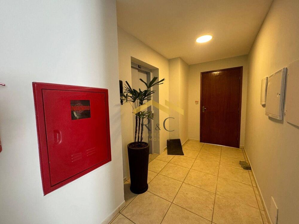 Apartamento à venda com 2 quartos, 112m² - Foto 2