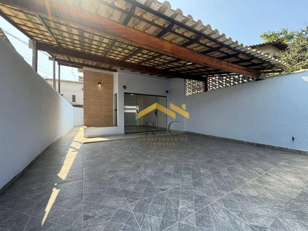 Casa à venda com 2 quartos, 90m² - Foto 1