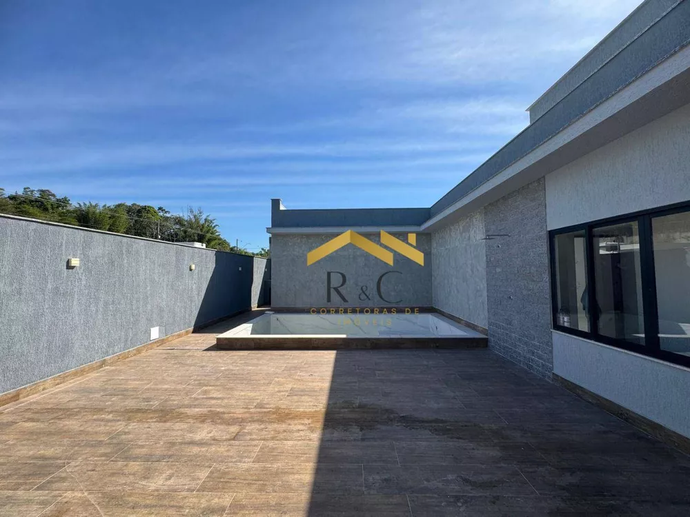 Casa, 3 quartos, 224 m² - Foto 2