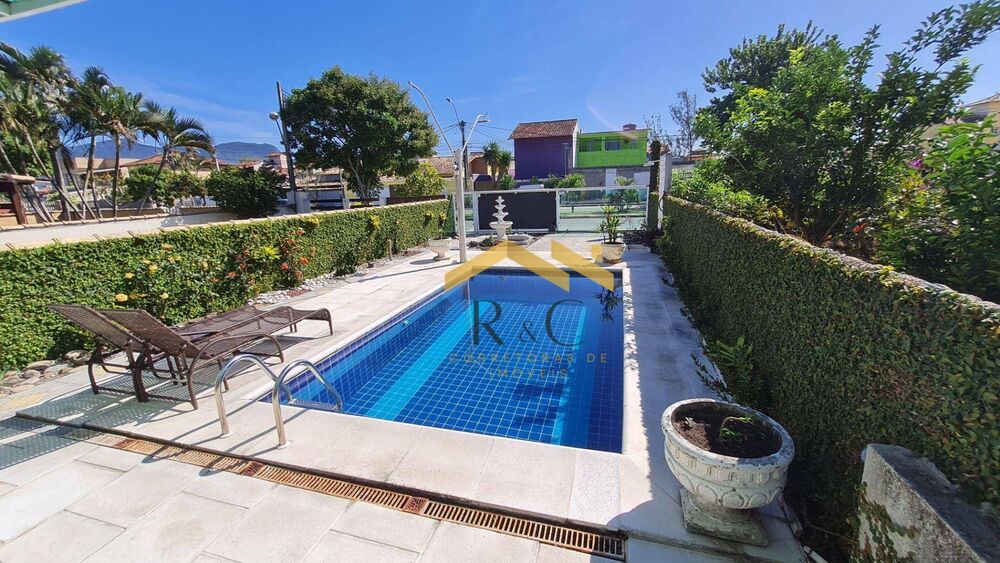Casa à venda com 2 quartos, 150m² - Foto 8