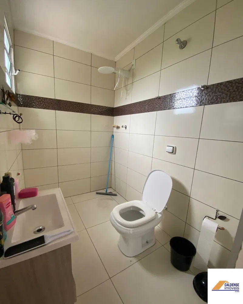 Casa, 4 quartos, 240 m² - Foto 11