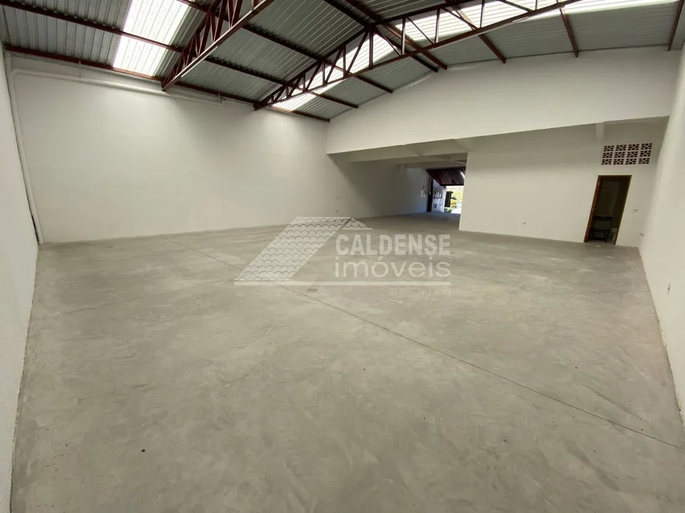 Depósito-Galpão, 220 m² - Foto 1
