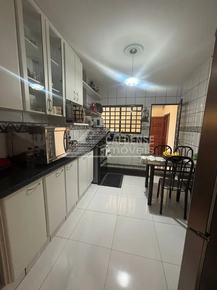Casa, 4 quartos - Foto 1