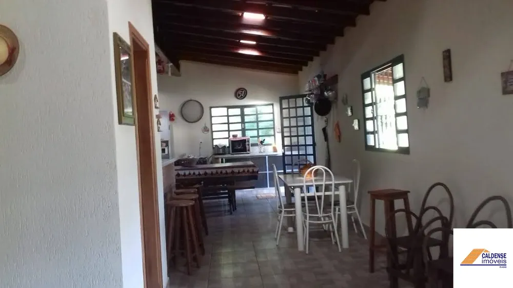 Chácara, 3 quartos, 2857 m² - Foto 8
