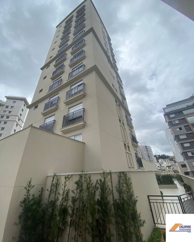 Apartamento à venda com 3 quartos, 154m² - Foto 1