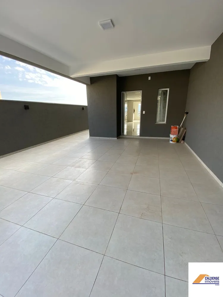 Casa, 3 quartos, 143 m² - Foto 2