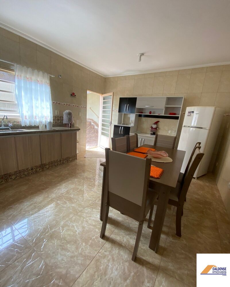 Casa, 3 quartos - Foto 2