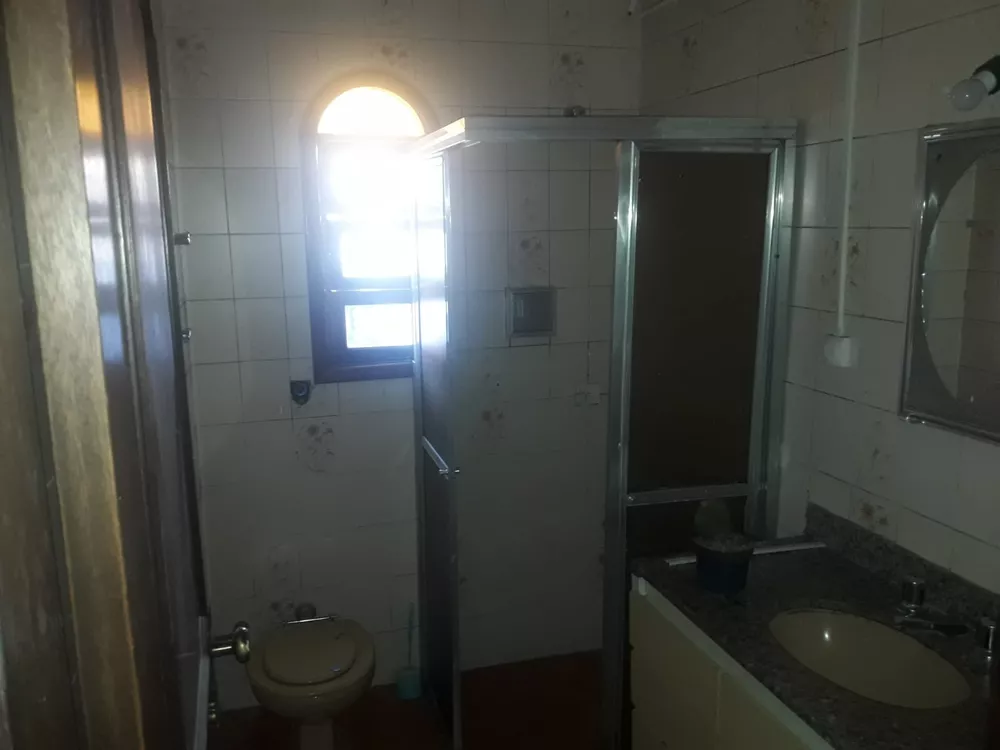 Casa à venda com 6 quartos, 300m² - Foto 8