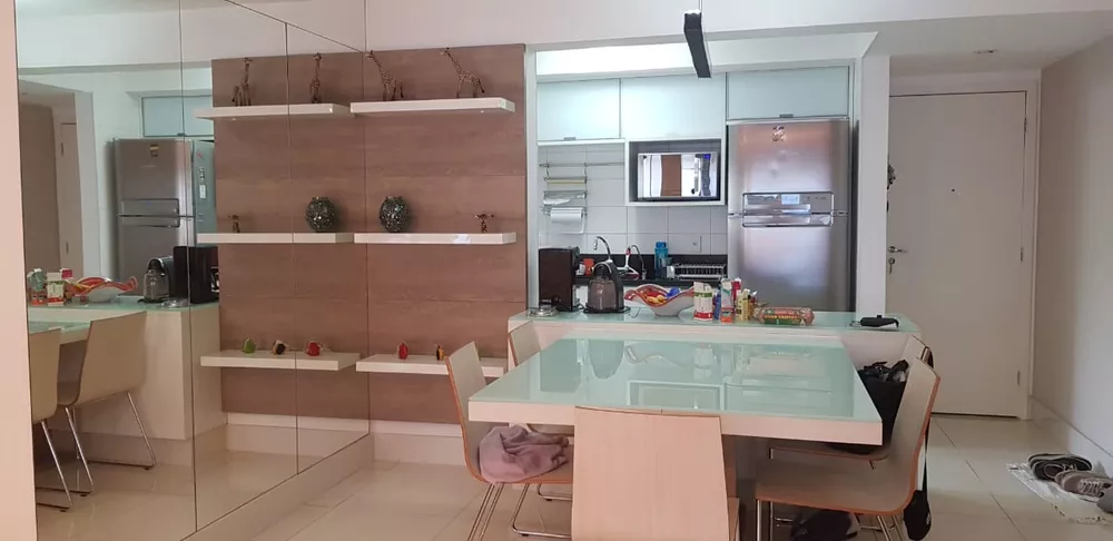 Apartamento à venda com 3 quartos, 119m² - Foto 2