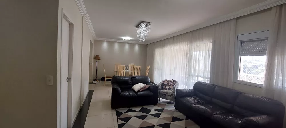 Apartamento à venda com 3 quartos, 121m² - Foto 4