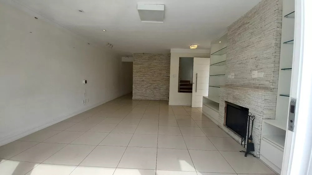 Casa à venda com 3 quartos, 274m² - Foto 5