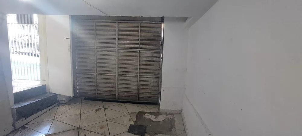 Casa à venda e aluguel com 4 quartos, 250m² - Foto 4