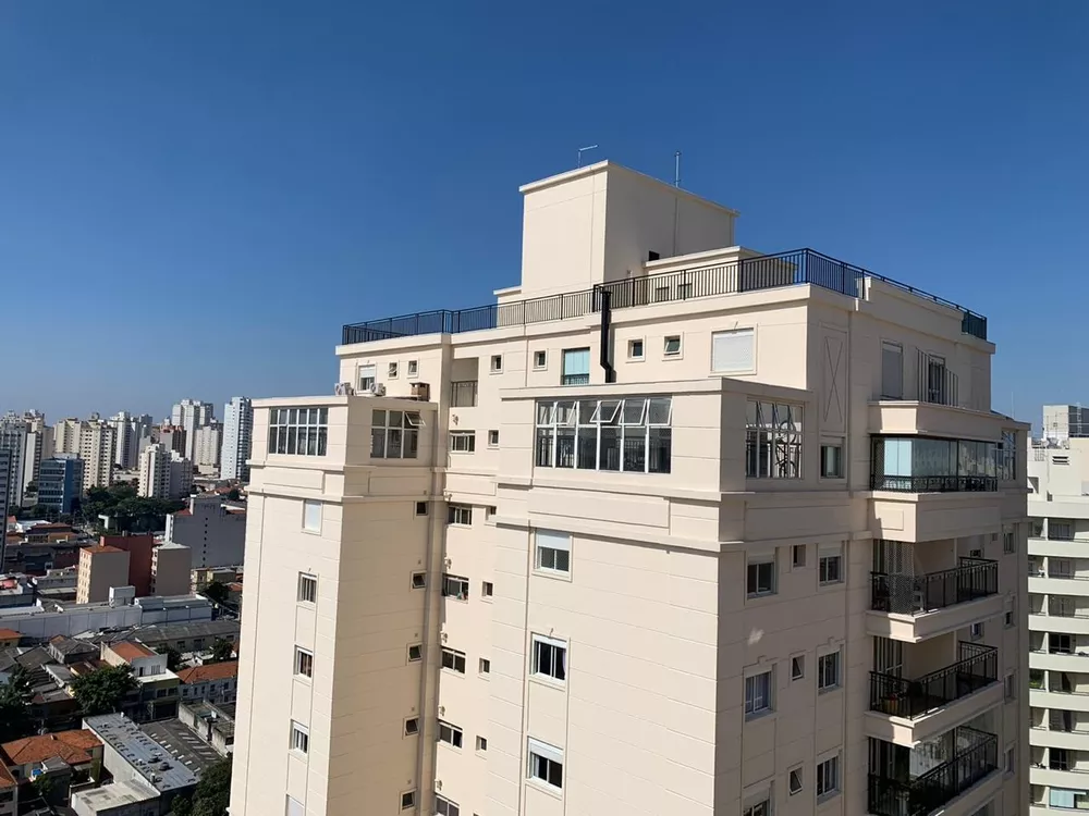 Apartamento à venda com 4 quartos, 218m² - Foto 2