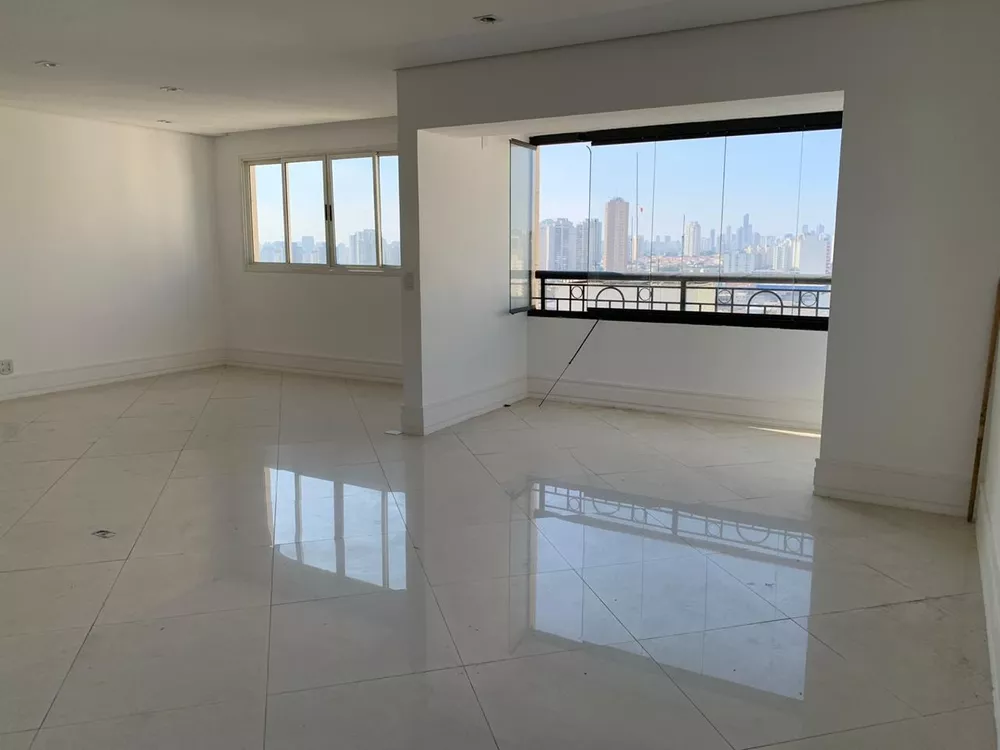 Apartamento à venda com 4 quartos, 218m² - Foto 8