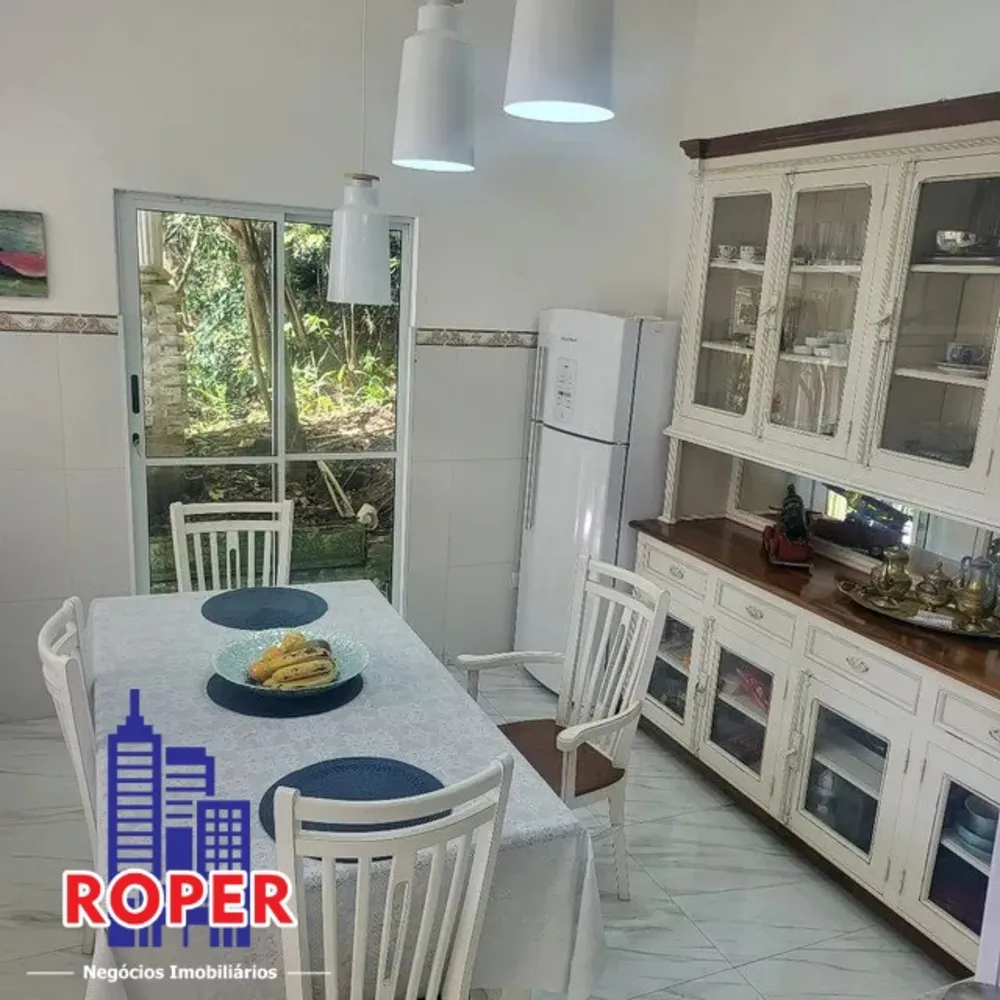 Casa, 4 quartos, 2400 m² - Foto 1