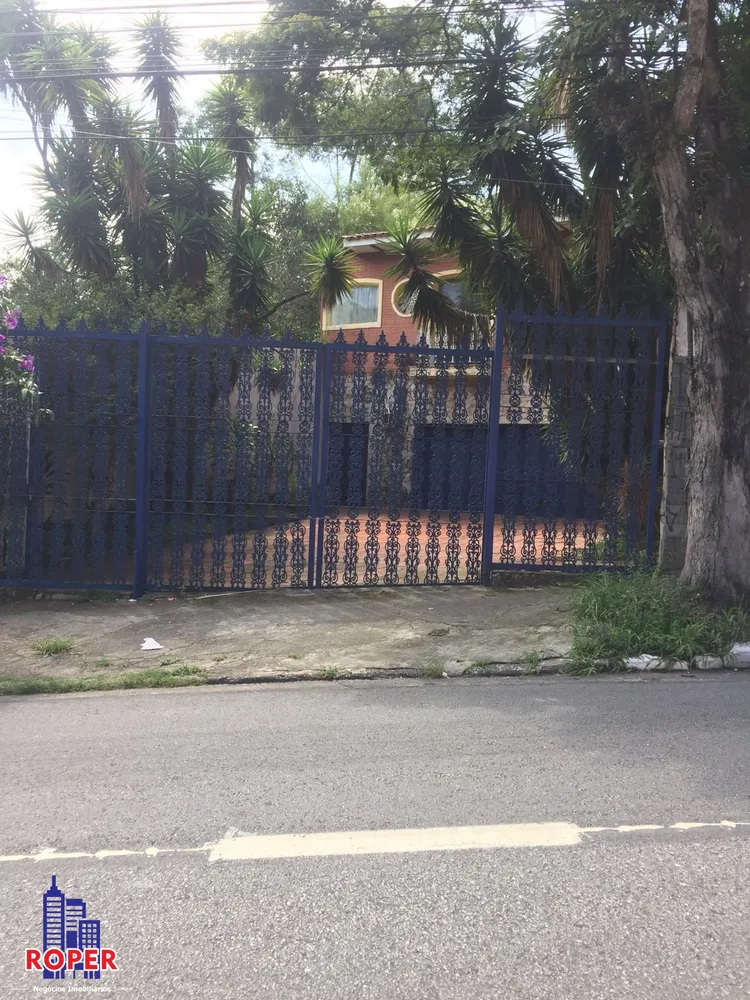 Casa, 3 quartos, 1927 m² - Foto 4