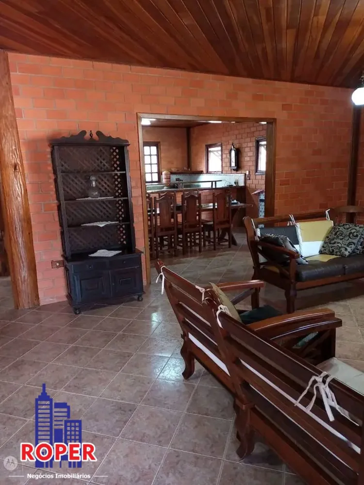 Chácara, 2 quartos, 2530 m² - Foto 1