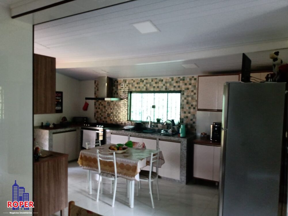 Chácara à venda com 3 quartos, 8500m² - Foto 1