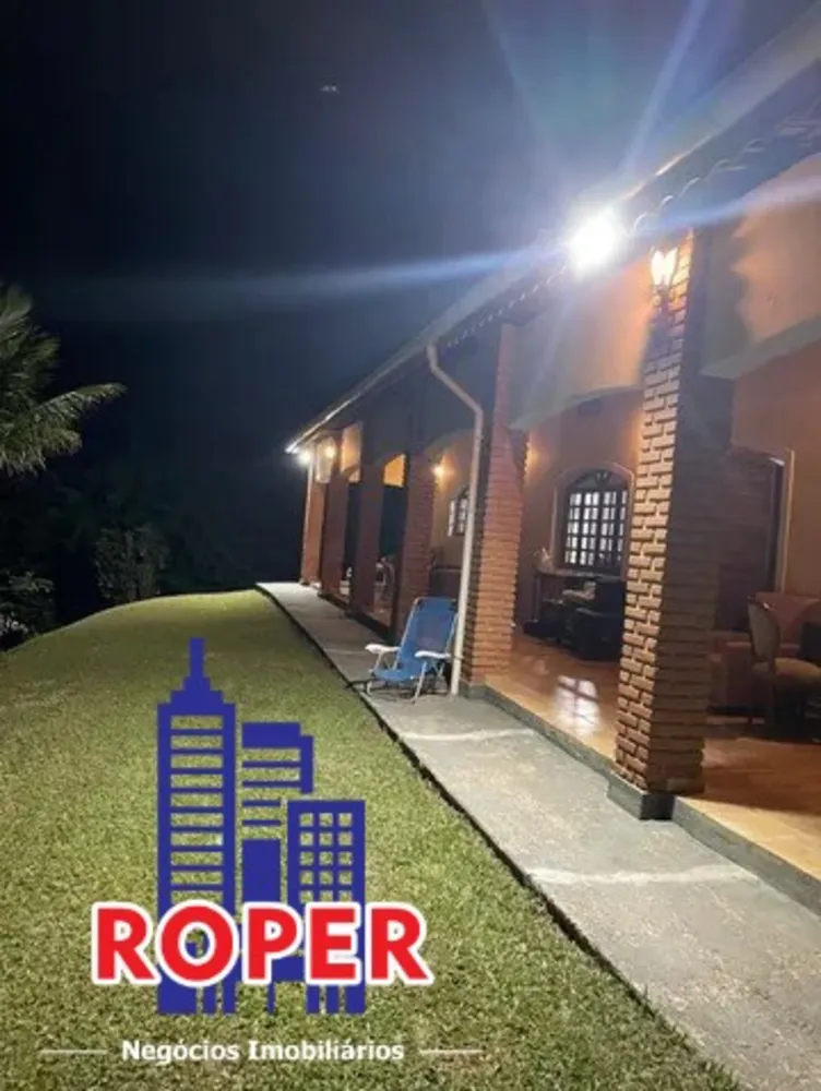 Chácara, 3 quartos, 3200 m² - Foto 1