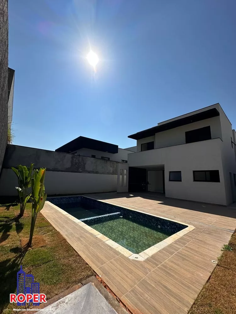 Casa à venda com 3 quartos, 360m² - Foto 4