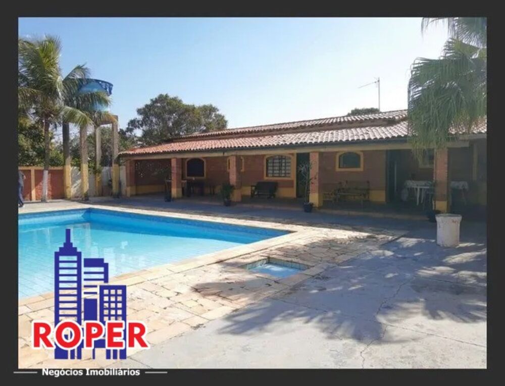 Chácara, 3 quartos, 2100 m² - Foto 1