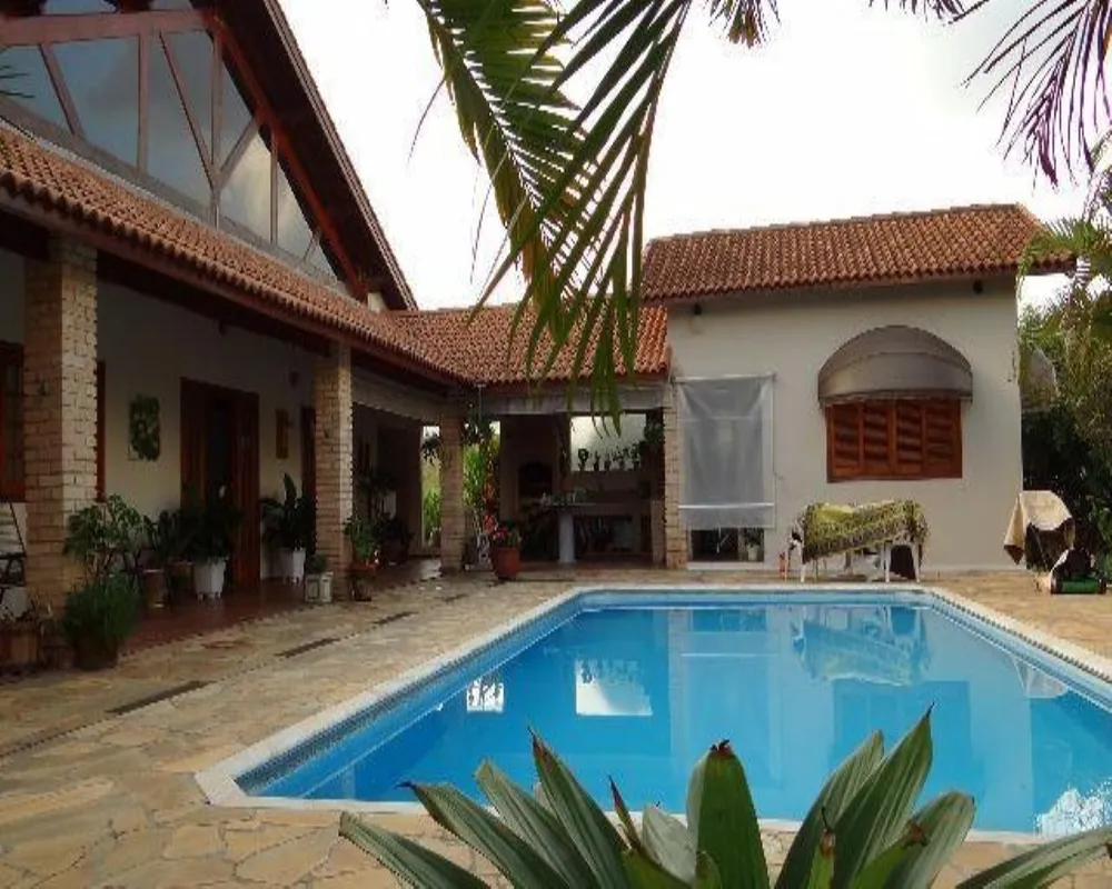 Chácara, 3 quartos, 1760 m² - Foto 1