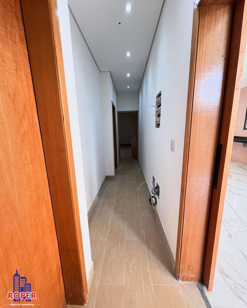 Casa à venda com 3 quartos, 321m² - Foto 4