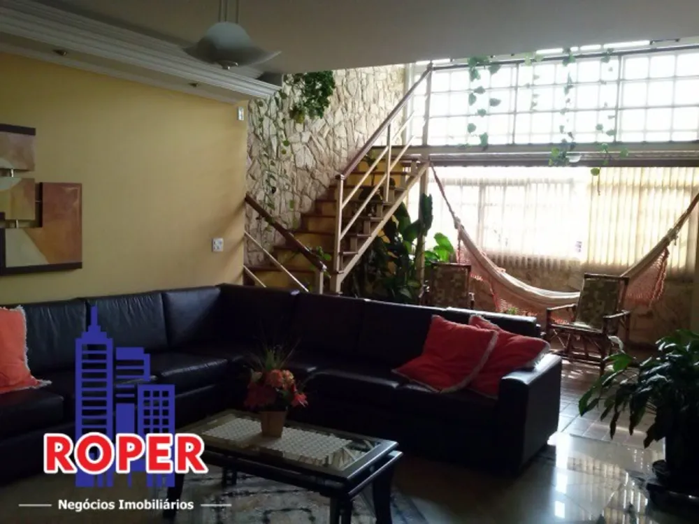 Casa, 4 quartos, 600 m² - Foto 1