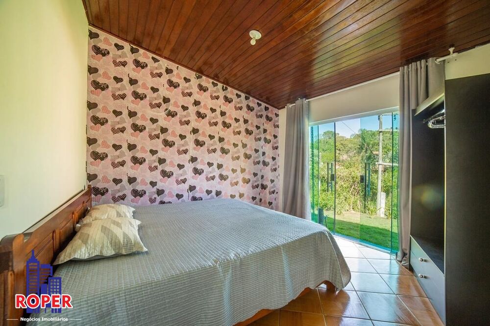 Chácara à venda com 8 quartos, 5000m² - Foto 2