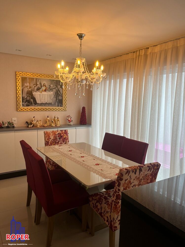 Casa, 4 quartos, 194 m² - Foto 1