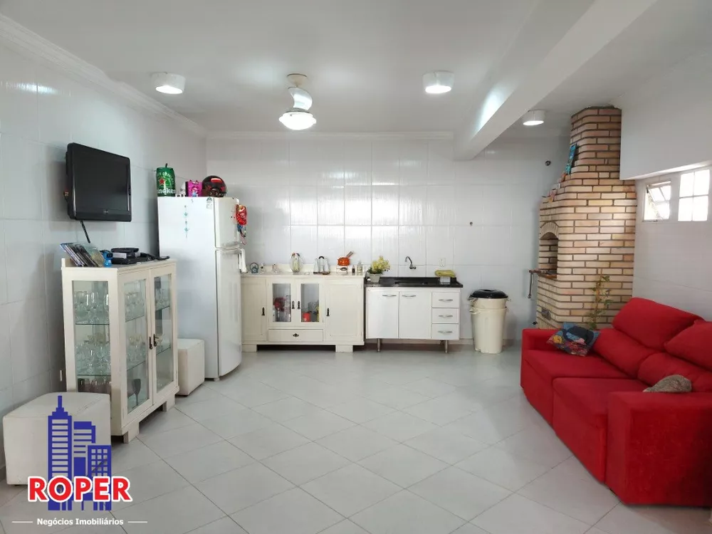 Casa à venda e aluguel com 2 quartos, 125m² - Foto 2