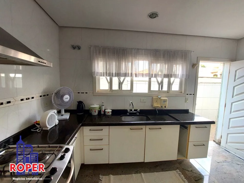 Casa à venda e aluguel com 2 quartos, 125m² - Foto 9