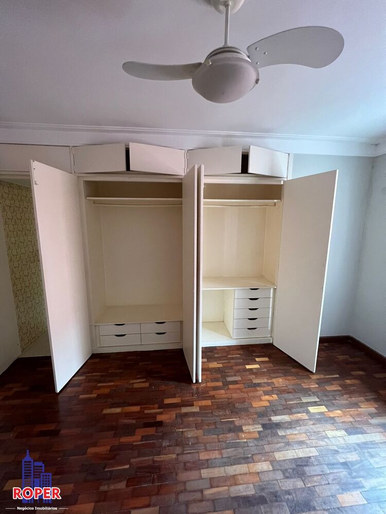 Casa, 4 quartos, 205 m² - Foto 2