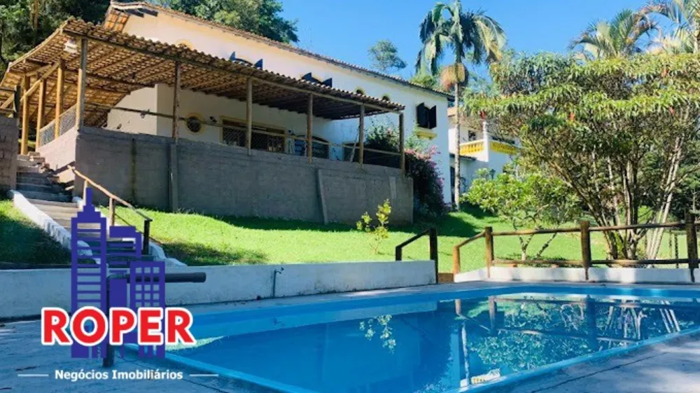 Chácara, 3 quartos, 2500 m² - Foto 1