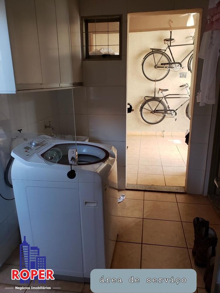 Casa à venda com 4 quartos, 600m² - Foto 18