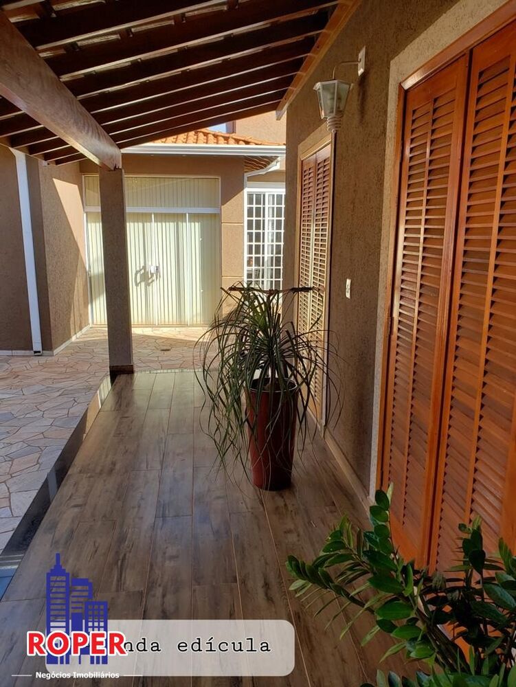 Casa à venda com 4 quartos, 600m² - Foto 7