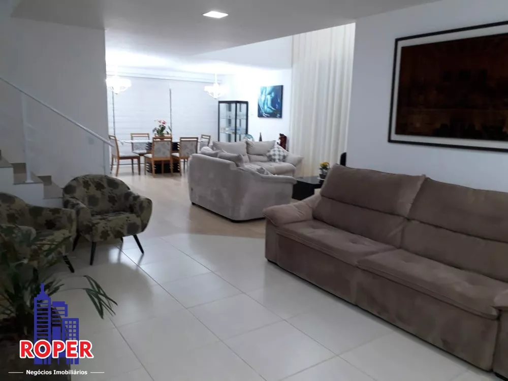 Casa à venda com 5 quartos, 800m² - Foto 11