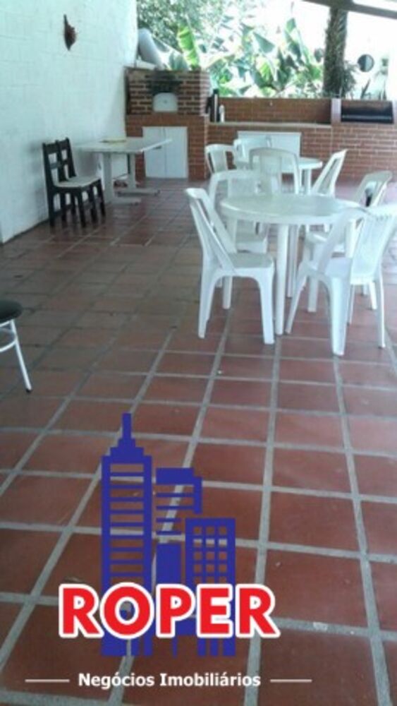 Chácara à venda com 3 quartos, 2200m² - Foto 3