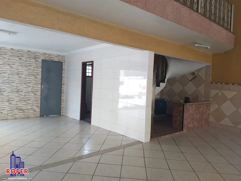 Loja-Salão, 240 m² - Foto 1