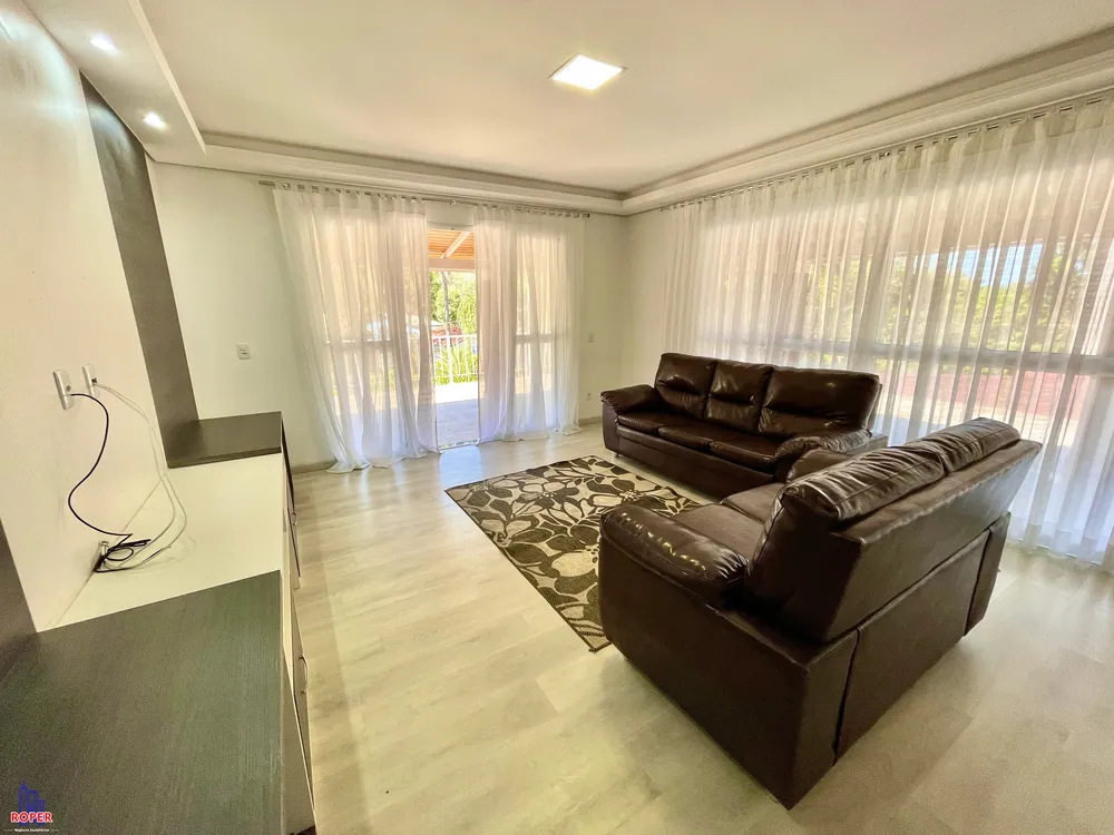 Chácara, 3 quartos, 3000 m² - Foto 1