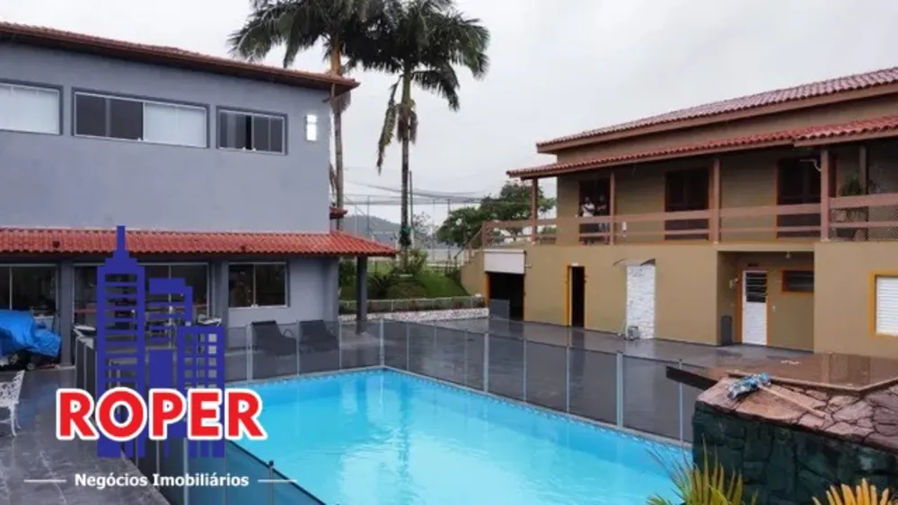 Chácara, 5 quartos, 3190 m² - Foto 1