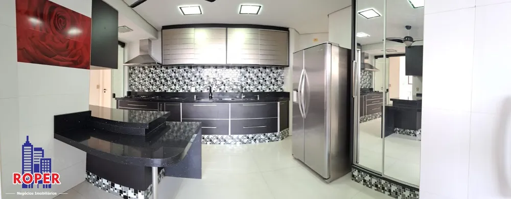 Apartamento, 4 quartos, 214 m² - Foto 1