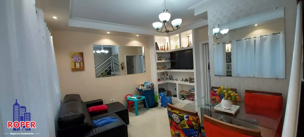 Casa à venda com 2 quartos, 70m² - Foto 1