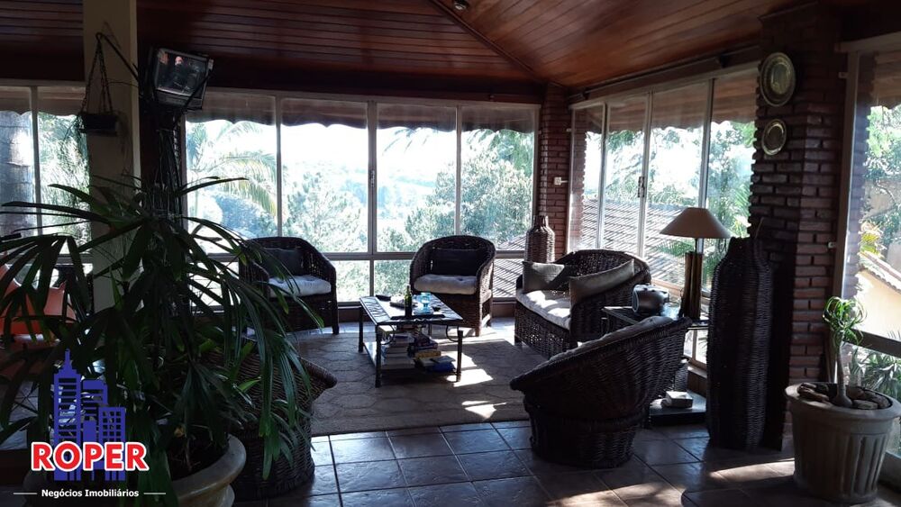 Chácara, 3 quartos, 2788 m² - Foto 1