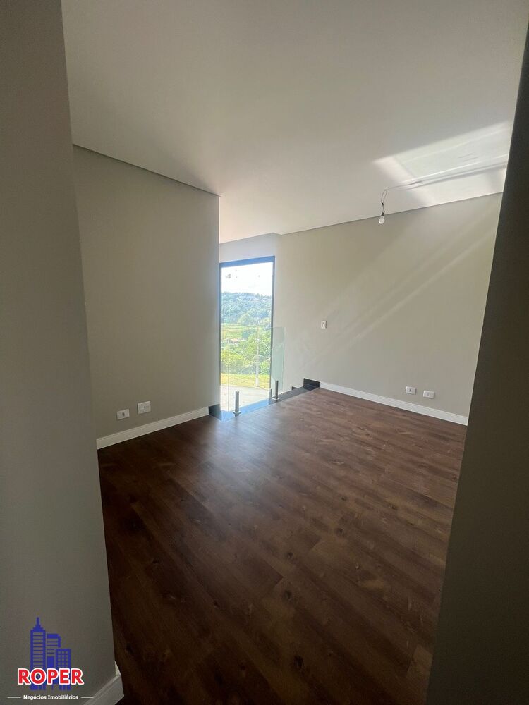 Casa à venda e aluguel com 3 quartos, 374m² - Foto 3