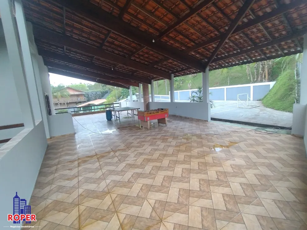 Chácara, 8 quartos, 2400 m² - Foto 4