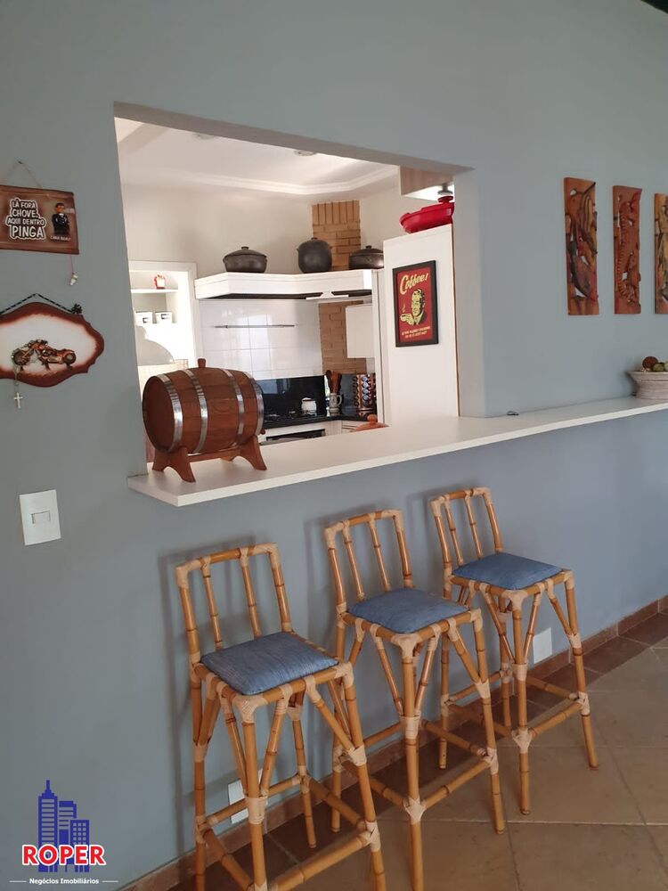 Chácara à venda com 4 quartos, 1400m² - Foto 8