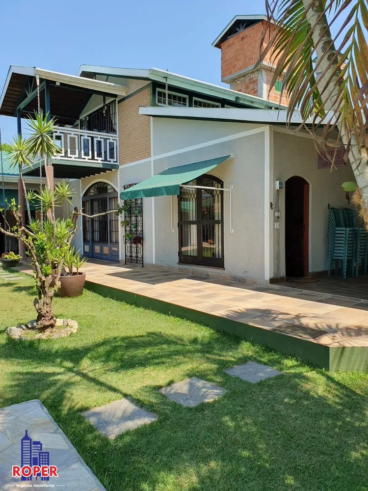 Chácara, 4 quartos, 1400 m² - Foto 1