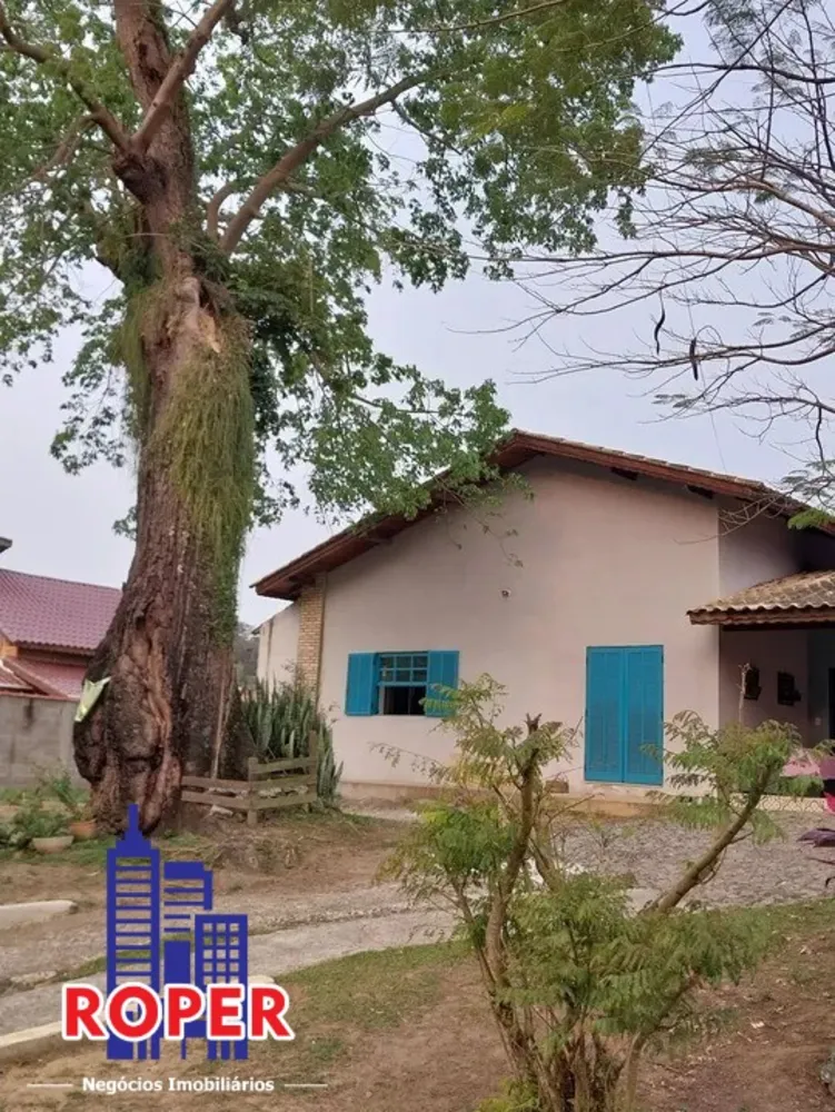 Chácara, 4 quartos, 1100 m² - Foto 1